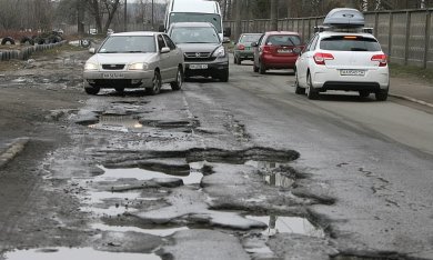 Roads of Ukraine - life traffic that needs to be saved